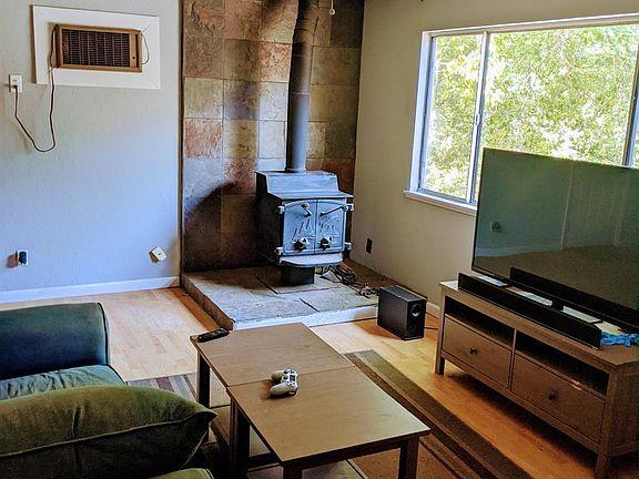 3rd image of 108 Cedar Dr #37