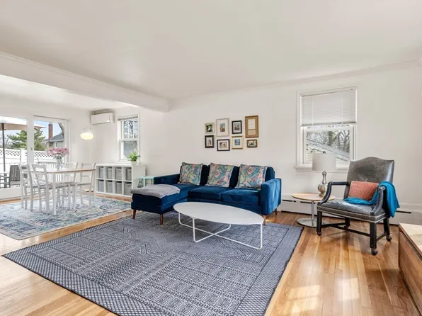 31 Edison Ave, Dedham, MA 02026