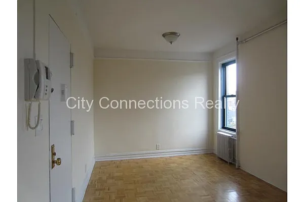 Rented by City Connections Realty | media 21