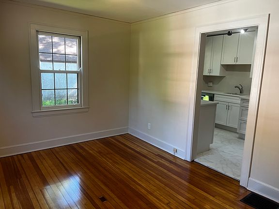 5th image of 6714 Maple St