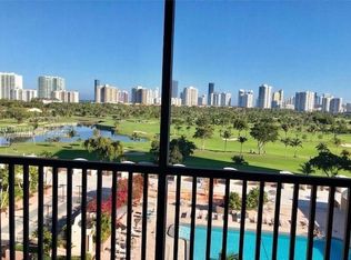 20301 W Country Club Dr APT 925, Aventura, FL