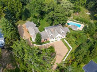 6 Vista Brook Ln, Saint Louis, MO 63124