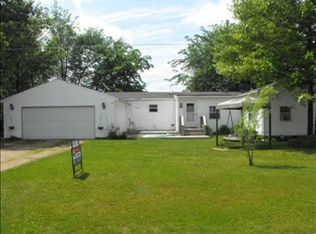 57930 Mitchell St, Three Rivers, MI 49093