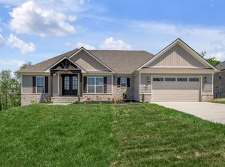 312 Circle Point Dr, Richmond, KY 40475