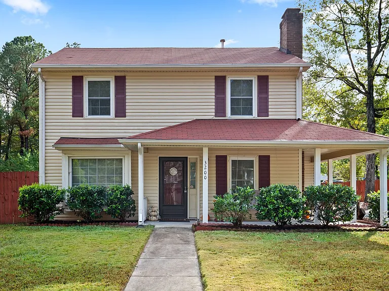 3200 Courtland Dr — Photo 1