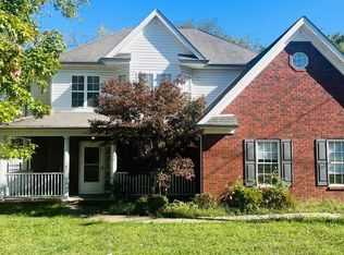 800 General Barksdale Dr, Smyrna, TN 37167