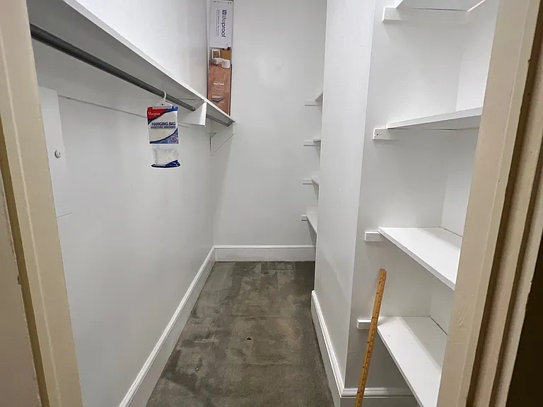 702 Cloverdale Rd — Photo 19
