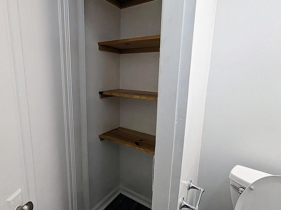 5th image of 1944 N Spaulding Ave APT 1C