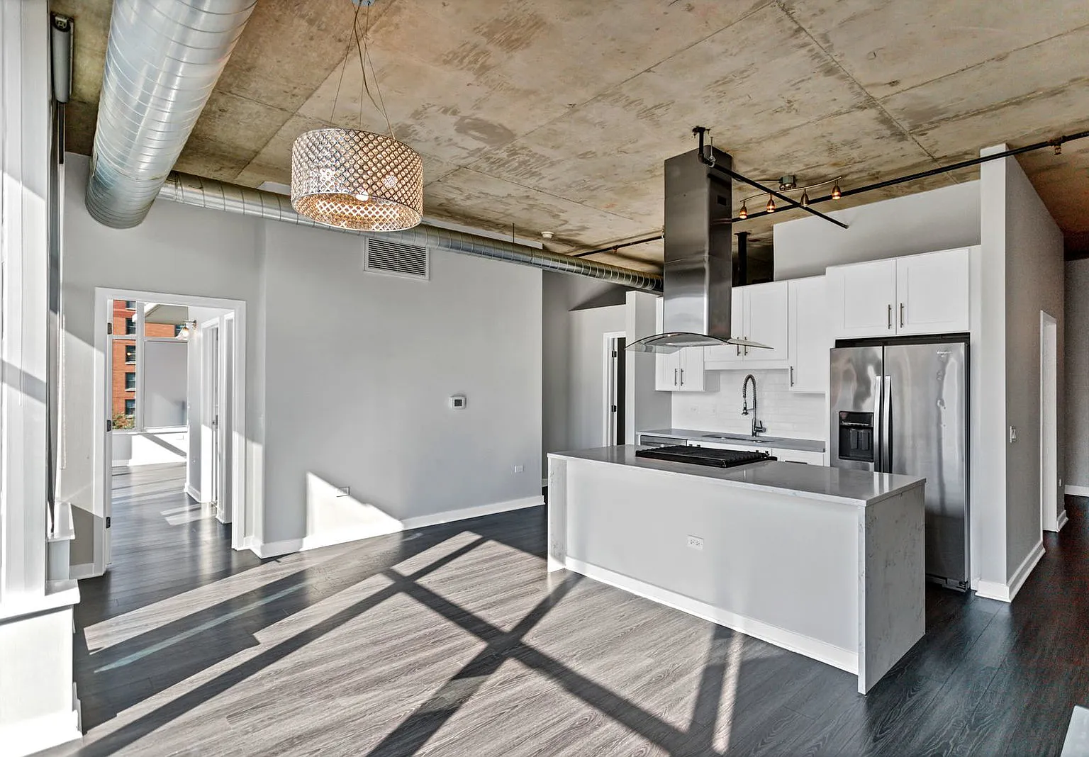 3 bed, 2.0 bath, $3,300 — Photo 4