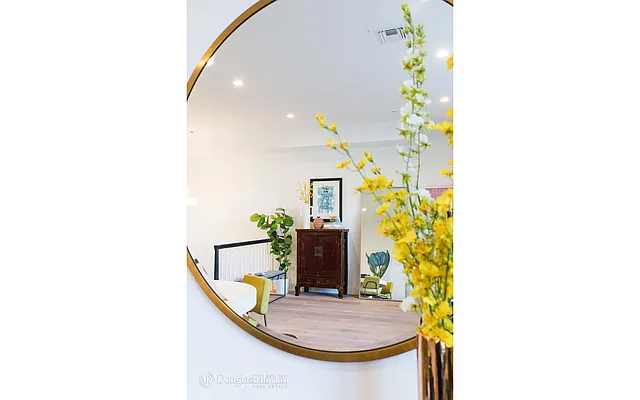 Sold by Douglas Elliman | media 18