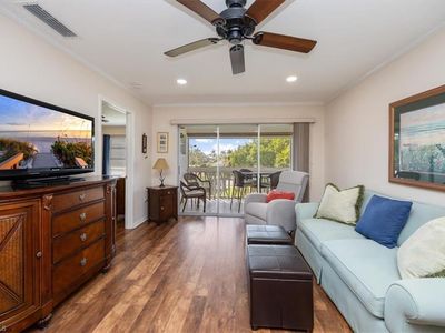 750 Mooring Line Dr APT 208, Naples, FL, 34102