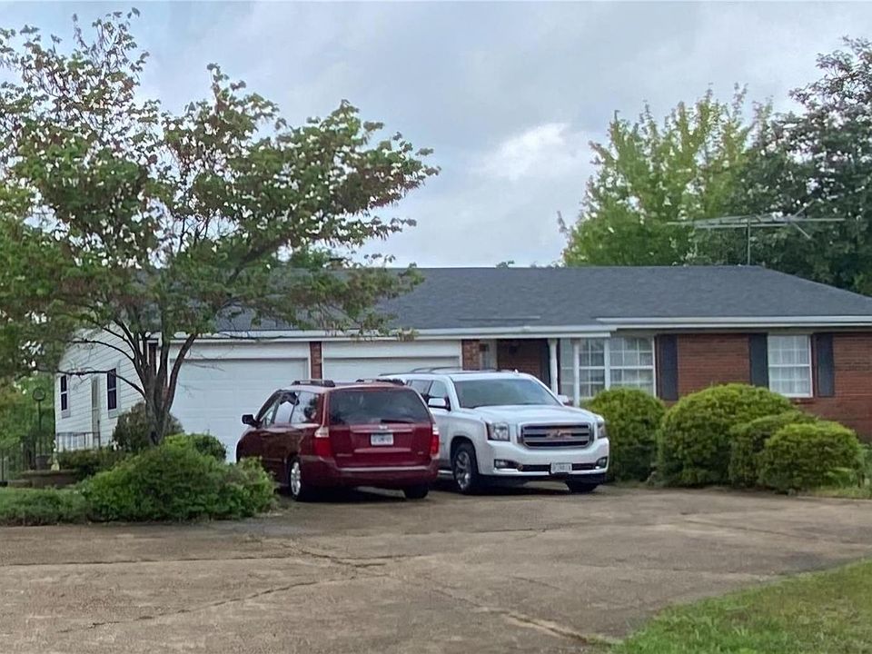 461 Mustang Ln, Poplar Bluff, MO 63901 | Zillow