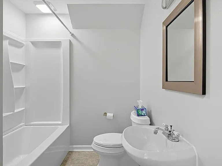 89 Oakwood Dr — Photo 12