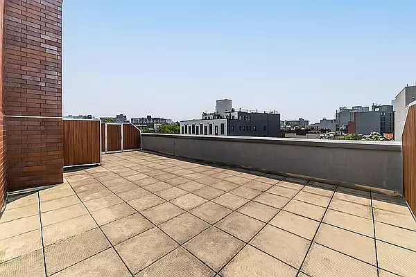 Rented by Platinum Properties | media 31