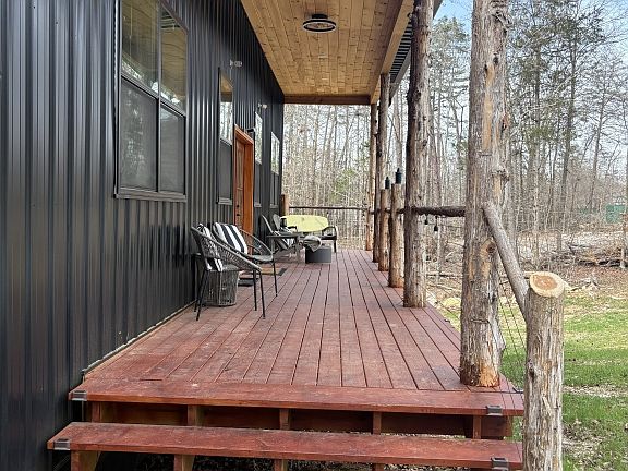 3rd image of 295 Turkey Gap Rd