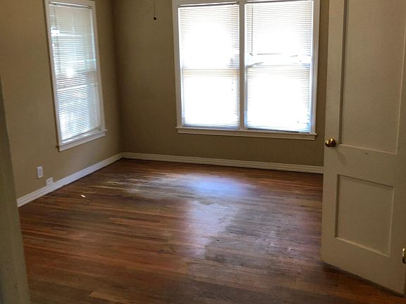 Large bedroom with walk in closet