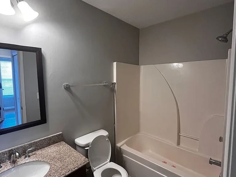 3600 Hillcross Drive — Photo 10