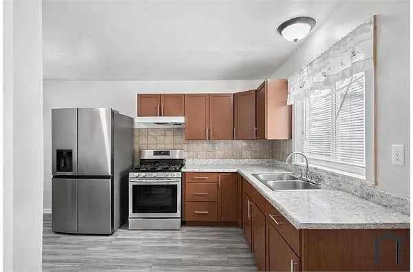 Building Photo - 2058 Mac Ct