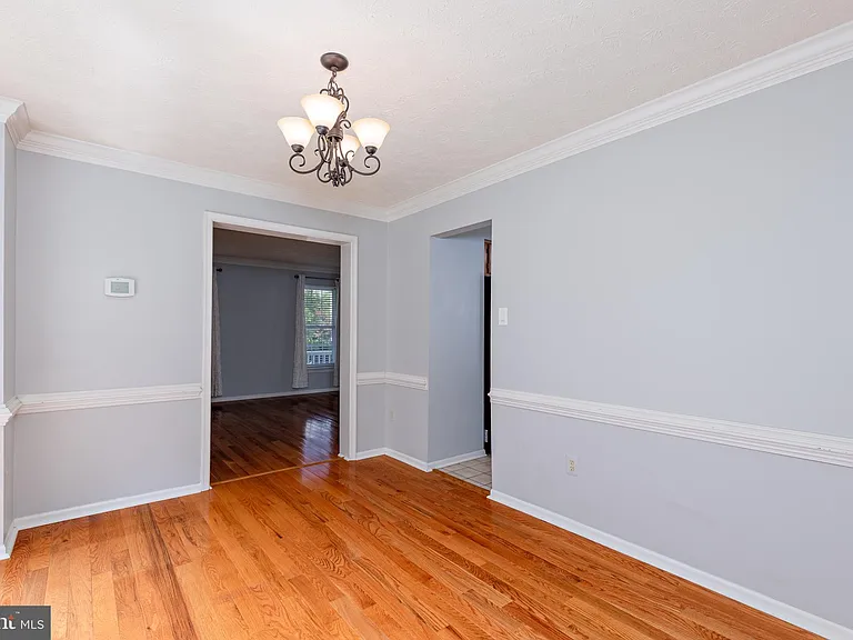 2807 Chapman Ct — Photo 9