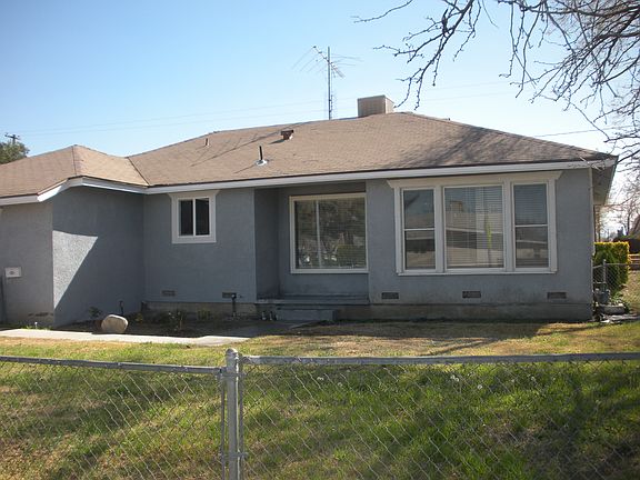 2nd image of 830 W Avenue J8