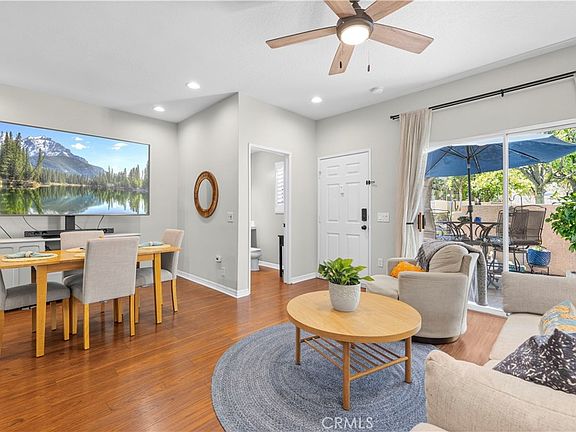 4th image of 25731 Perlman Pl APT D