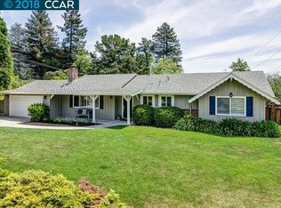 2 Crown Ct, Orinda, CA