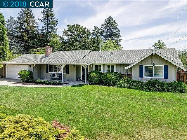 2 Crown Ct photo 1
