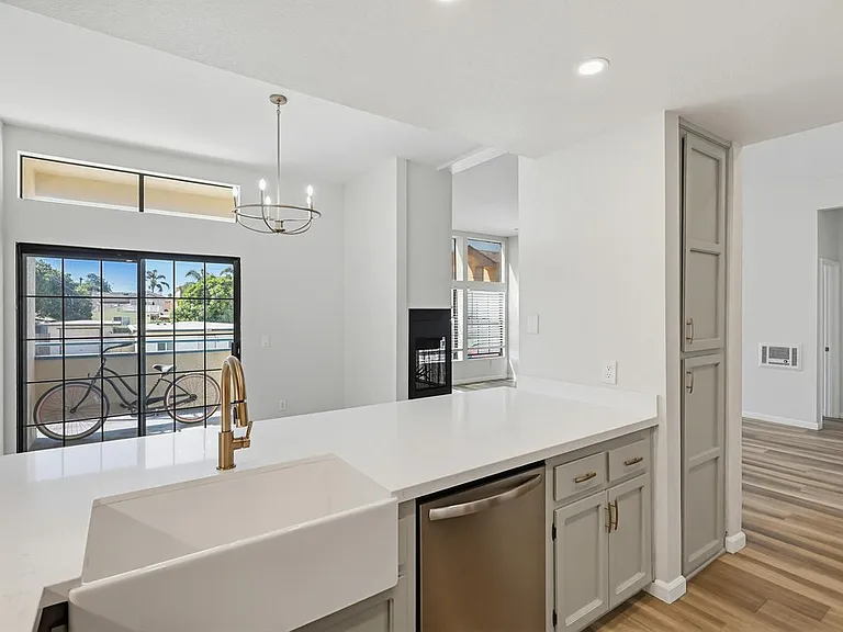 270 Dahlia Ave #9-1 — Photo 4