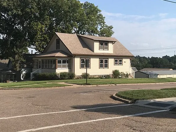323 1st Ave, Nebraska City, NE 68410
