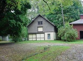 227 Liberty St, Conneaut, OH 44030