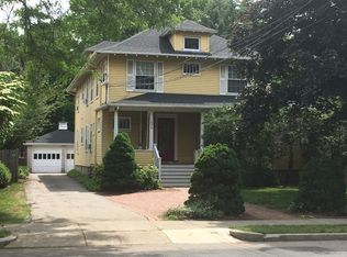 1096 Highland Ave, Needham, MA 02494