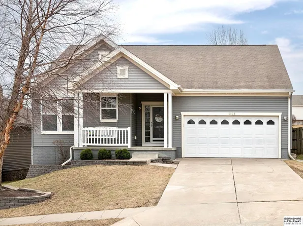 8803 Wyoming St, Omaha, NE 68122