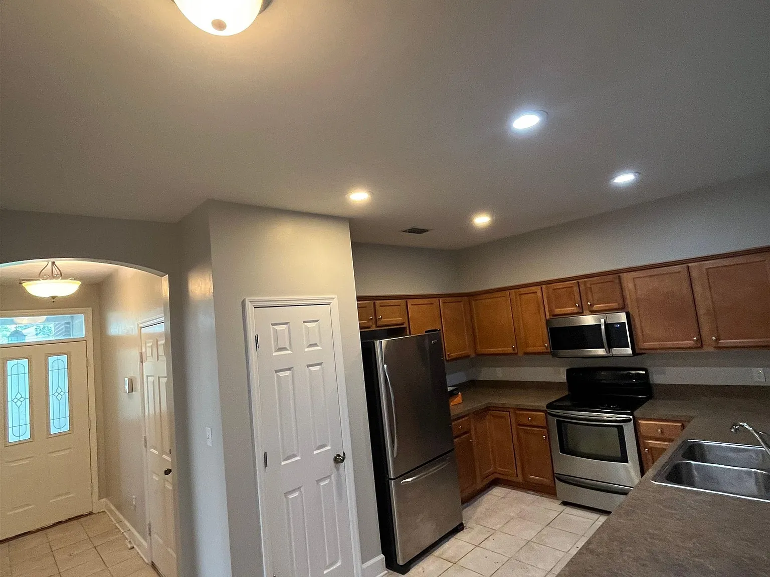 3 bed, 1231 sqft, $1,800 — Photo 4
