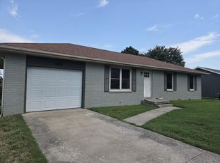 1003 E Parkview St, Ozark, MO 65721