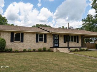 1902 W Arch Ave, Searcy, AR 72143