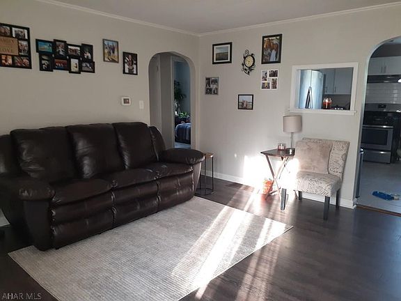 2nd image of 125 Logan Ave