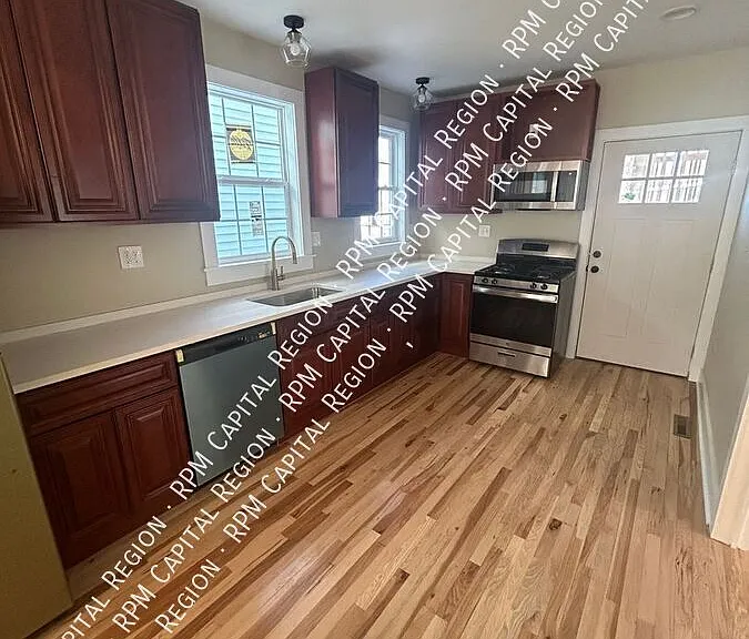 633 Lang St #1 — Photo 4