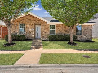 1941 Indian Lilac Dr, Lancaster, TX 75146