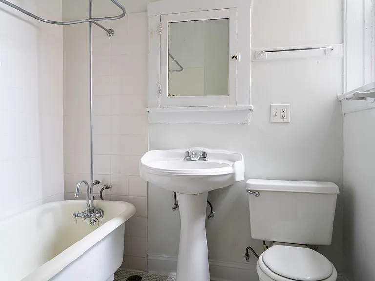 3601-3605 N Janssen Ave #1420-1424 — Photo 13