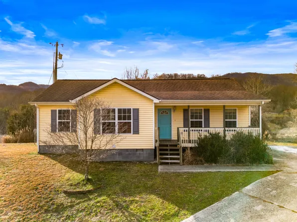 140 Hickory Ln, Middlesboro, KY 40965