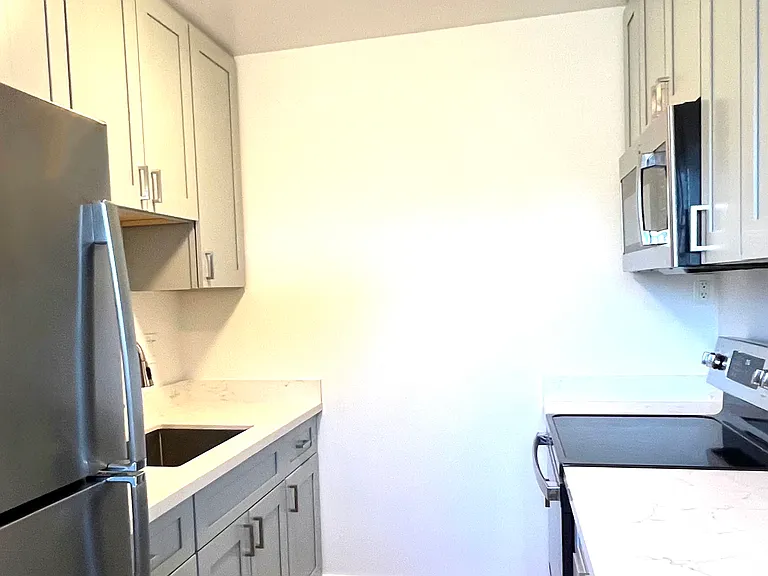 1118 Delaware St #E — Photo 3