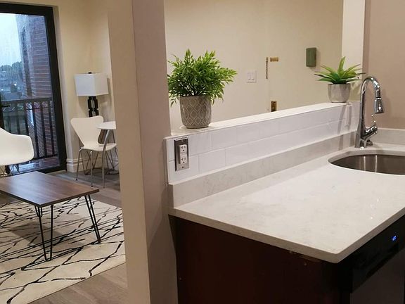 2nd image of 13546 Grand Central Pkwy APT 4C