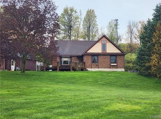 2933 Lords Hill Rd, Nedrow, NY 13120