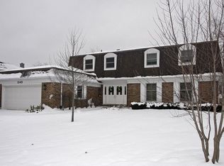 1145 W Hunting Dr, Palatine, IL