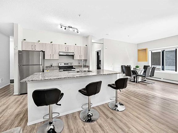 4th image of 4641 SW 128th Ave NE #4101