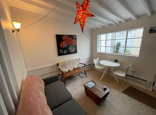 1 Northwest St APT A, Stonington, CT 06378