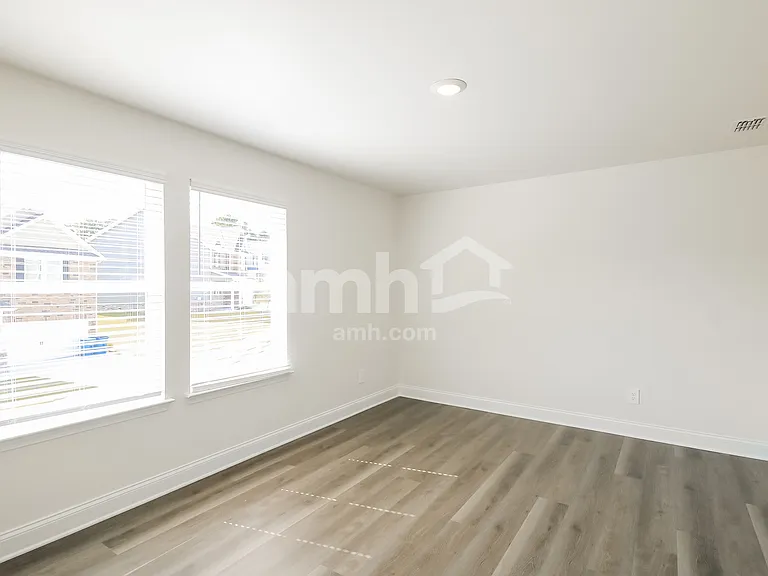 3336 Emzy Dr — Photo 18