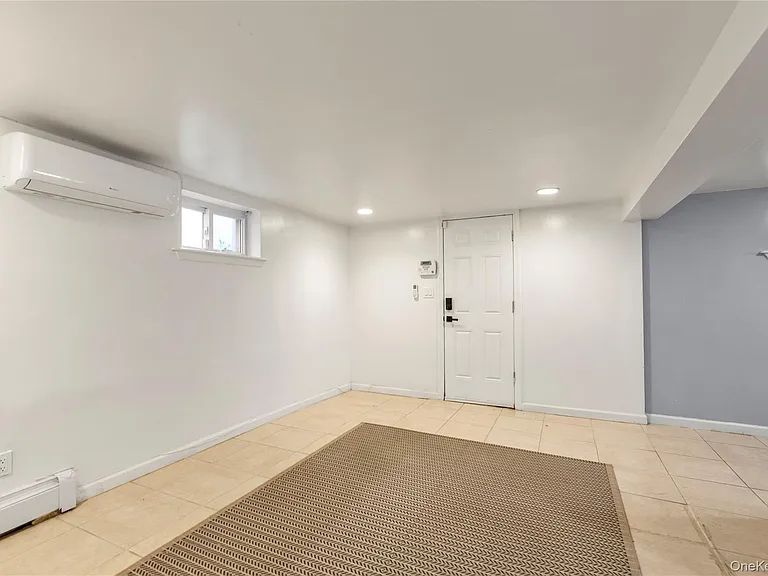 23003 144th Ave — Photo 2