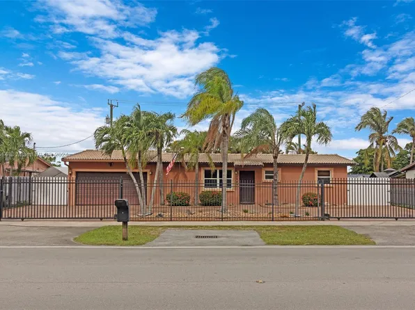 7945 NW 170th St, Hialeah, FL 33015