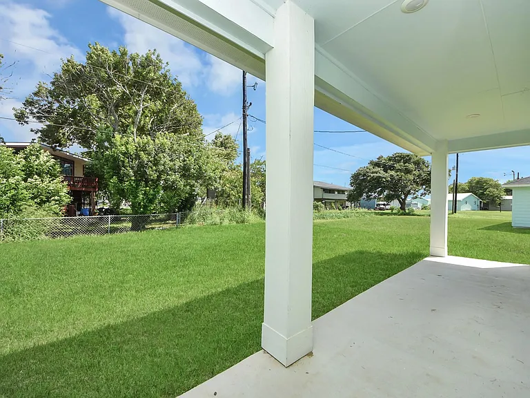 638 Stovall Dr — Photo 36